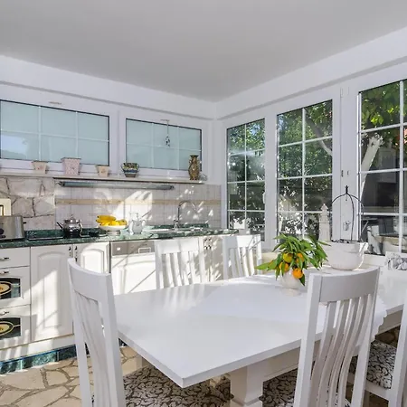 Of The Hills Llr * Оребич