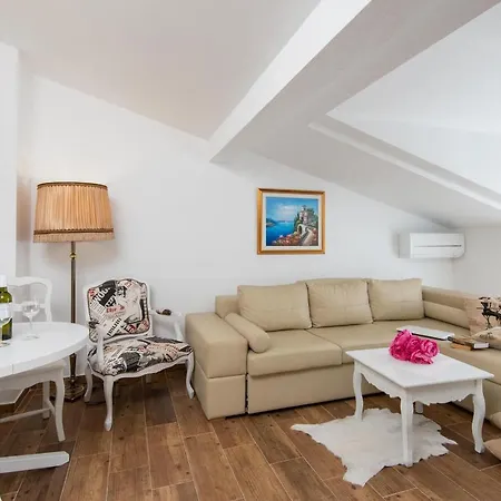 Apartment Of The Hills Llr