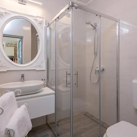 Of The Hills Llr Orebić