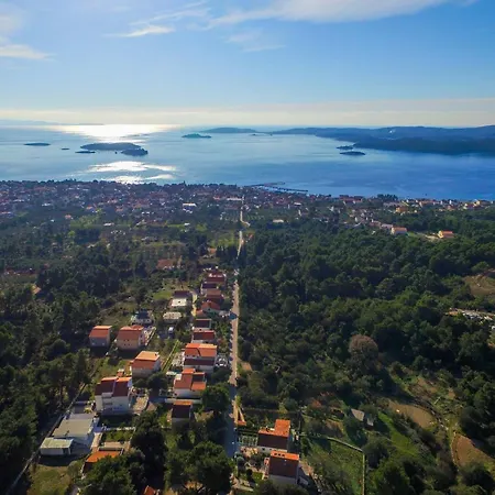 Daire Of The Hills Llr *