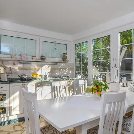 Daire Of The Hills Llr *