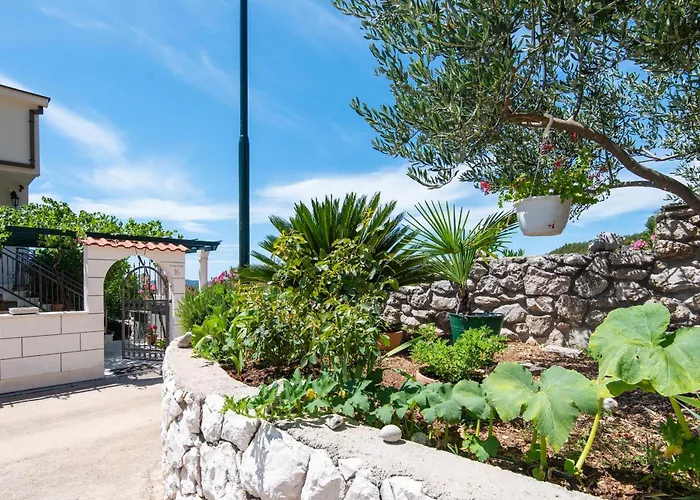 Of The Hills Llr 오레비츠